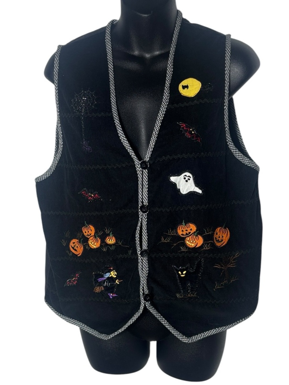 Cascade blues women’s medium Halloween embroidered vest spooky cute